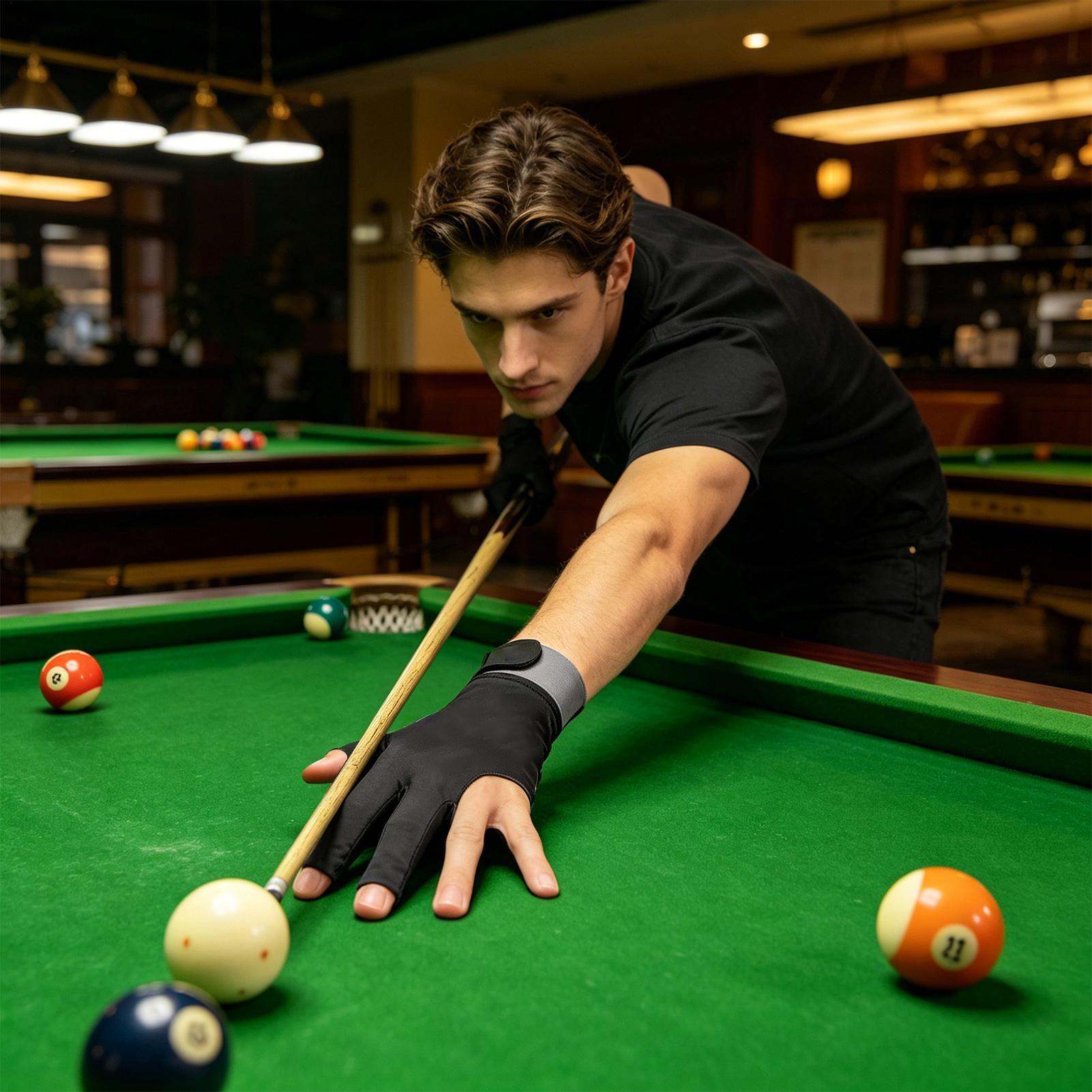 Pool Glove Left Hand 3-Finger  - مراجعة Men Accessories For Hand وسعره