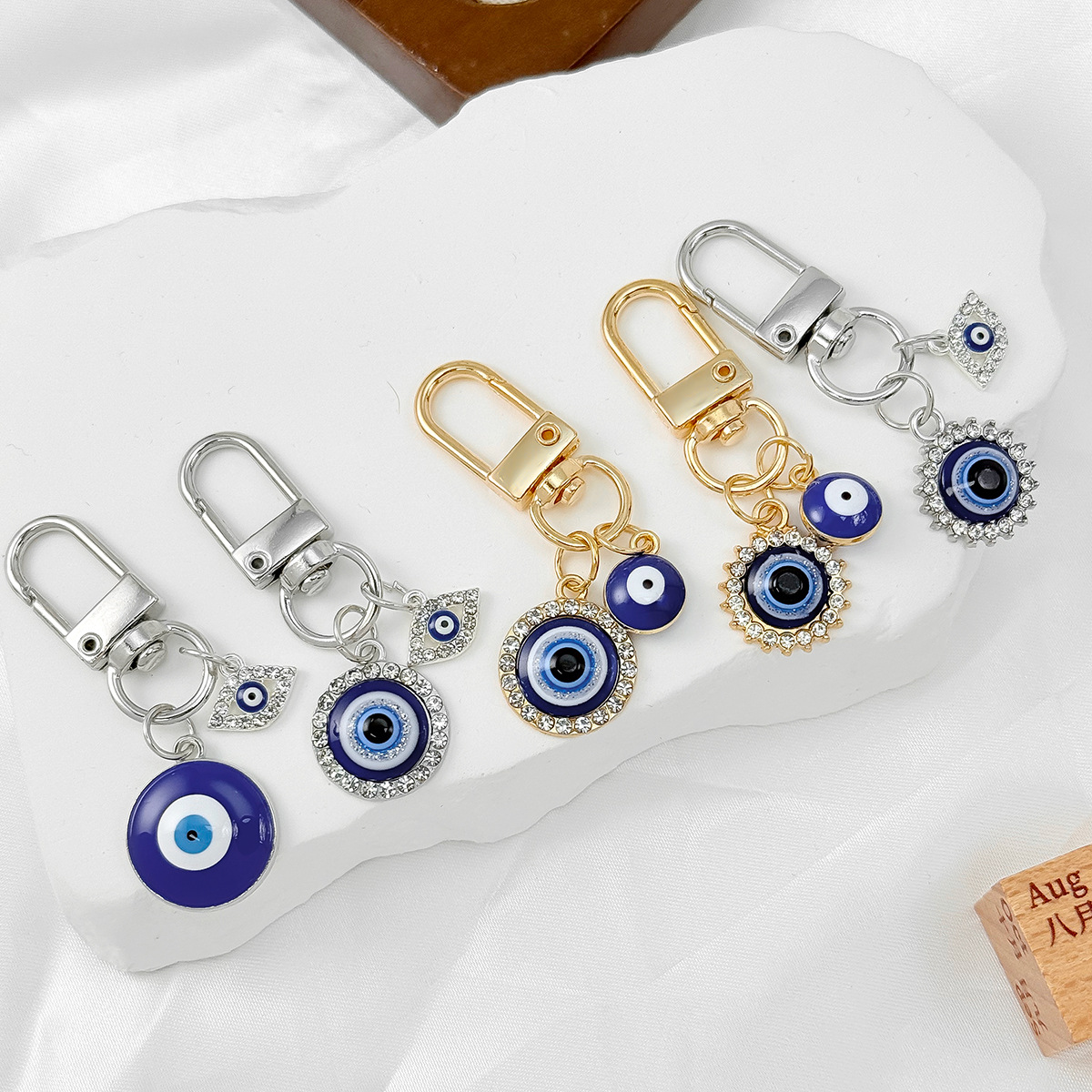 keychain eyelash Metal Evil Ey - مراجعة Men Accessories Evil Eye وسعره